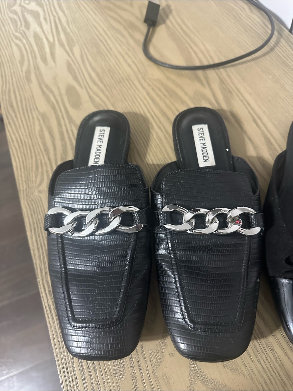 Steve Madden women’s slip on mules size 7.5